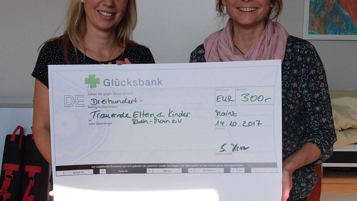 Scheckübergabe aus Gau-Algesheim